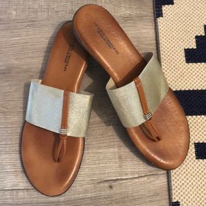 Andre Assous Nice Wedge Heel Sandals size 10 / 40